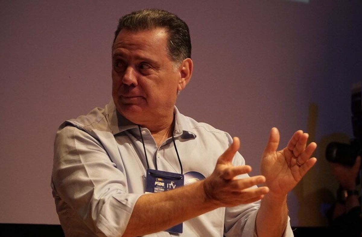 Após perder comando nacional, Marconi reassume PSDB em Goiás