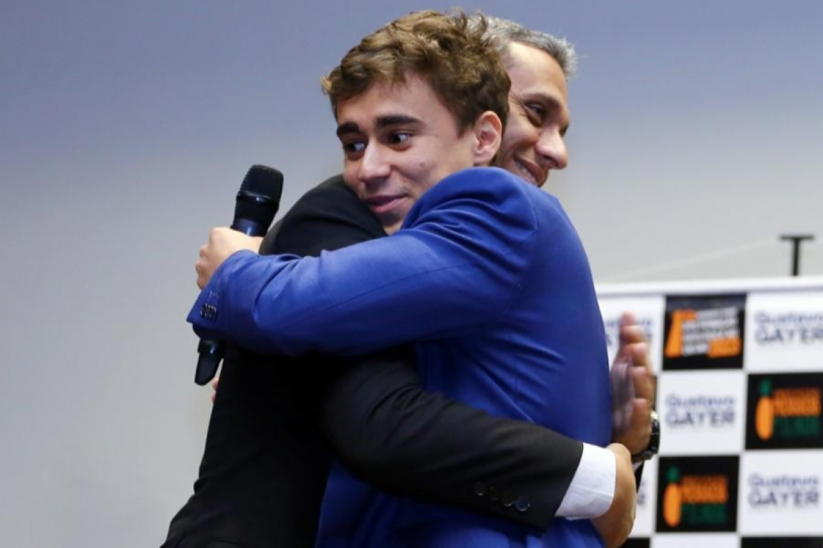 Nikolas e Gayer já elogiaram deputado do tal vídeo nu com garoto de 16 anos