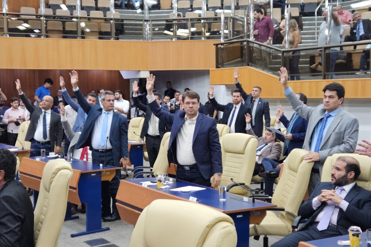 Sem janela partidária, vereadores de Goiânia enfrentam resistência para disputar vaga na Alego