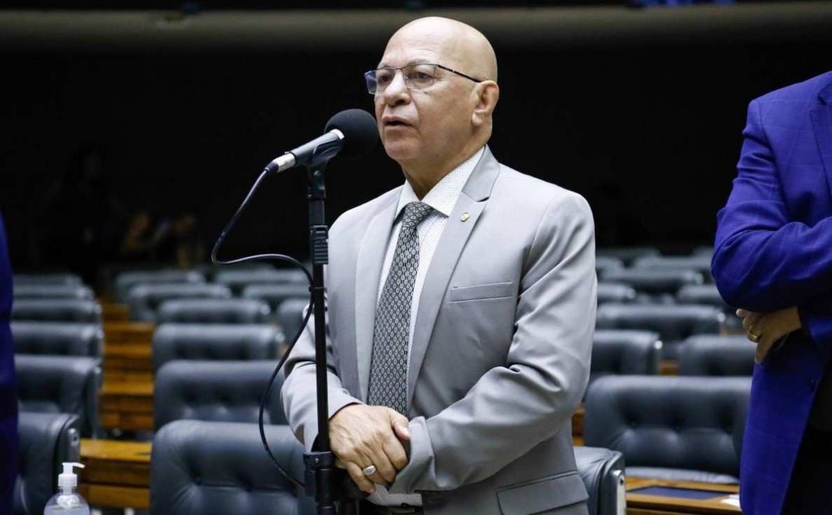 Professor Alcides fica inelegível e pode ser barrado até 2032