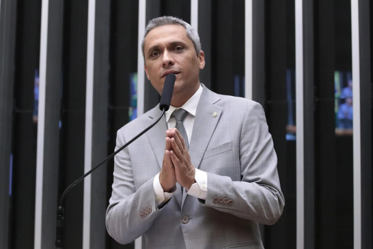Nenhum projeto de Gustavo Gayer já virou lei