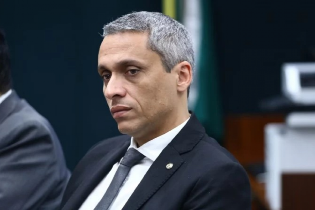 STF recebe ofício para sustar ação penal contra Gustavo Gayer