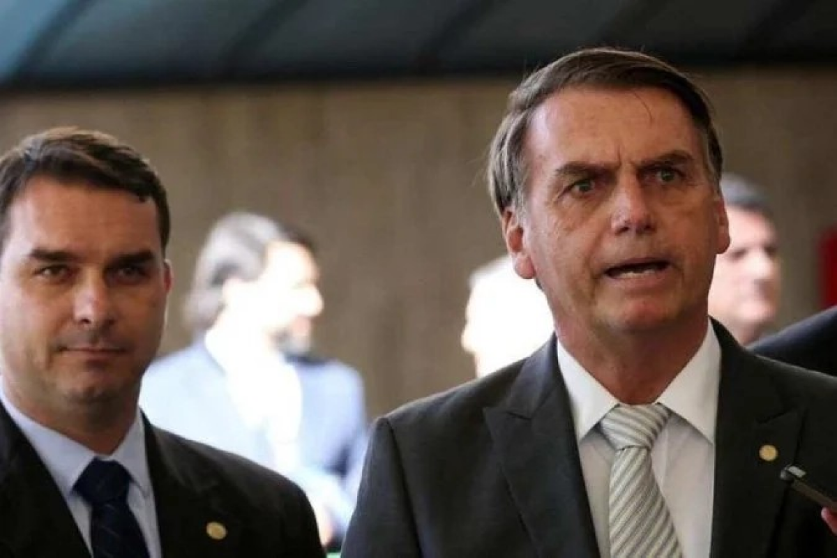Família Bolsonaro atacava Lei Rouanet enquanto filme movimentava R$ 61 milhões 