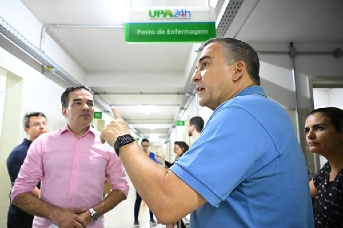 Sandro Mabel realiza visita surpresa em unidade de saúde e encontra problemas graves