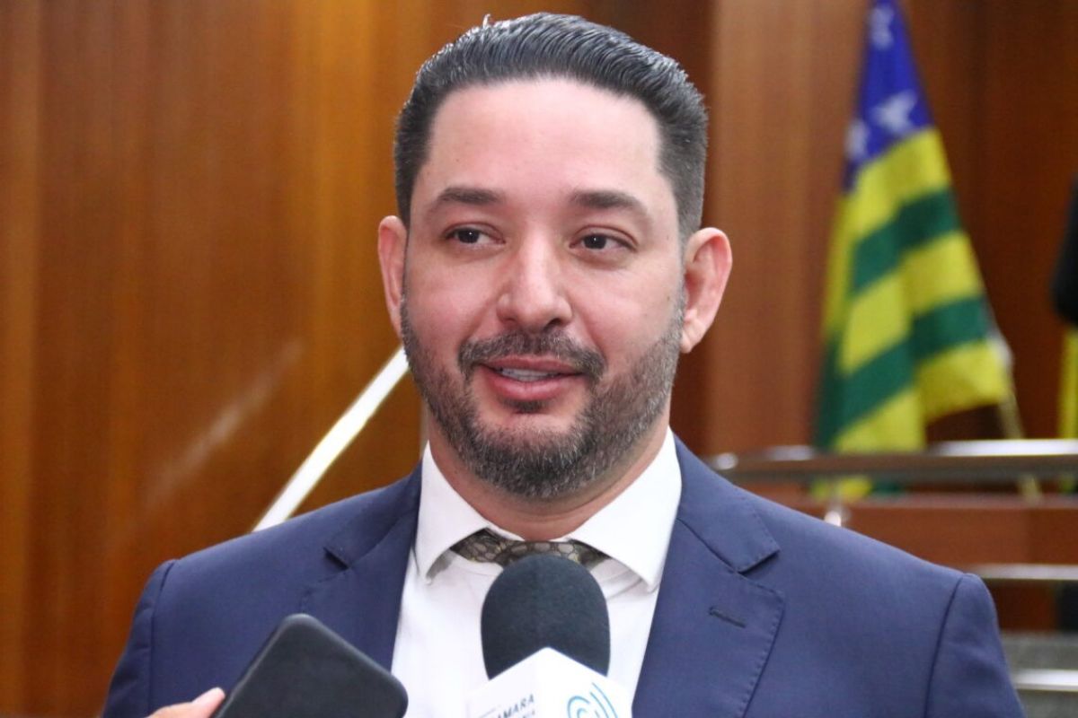 Thialu Guiotti ganha força como possível líder de Sandro Mabel na Câmara