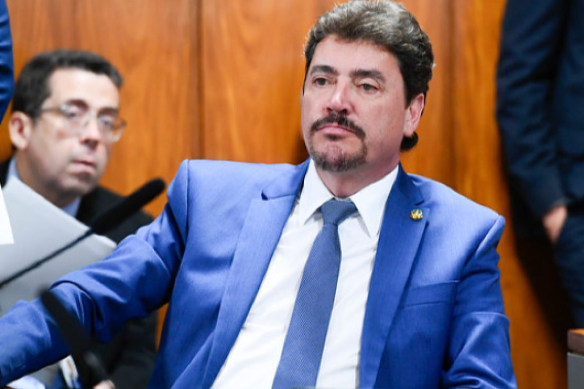 Fracasso eleitoral e críticas abalam liderança de Wilder Morais no PL de Goiás