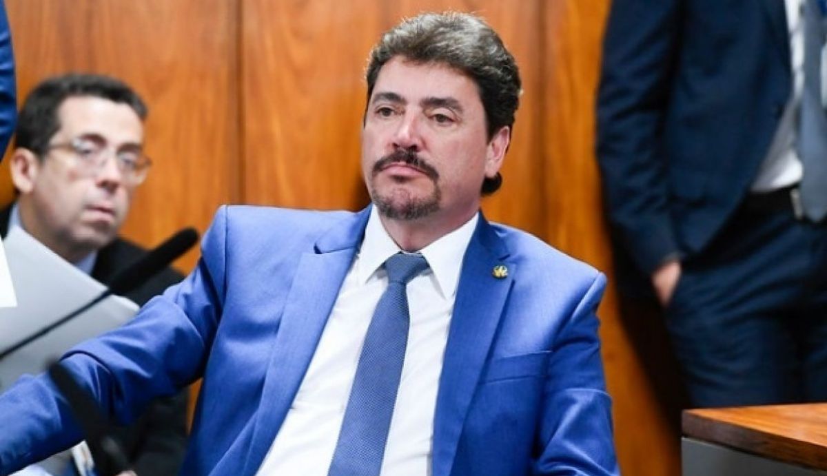 PL perde 12 prefeitos e inviabiliza projeto de Wilder Morais ao governo de Goiás