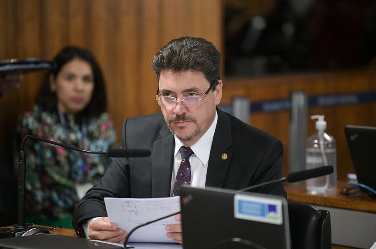 Wilder Morais usa R$ 260 mil de dinheiro público para custear escritório político