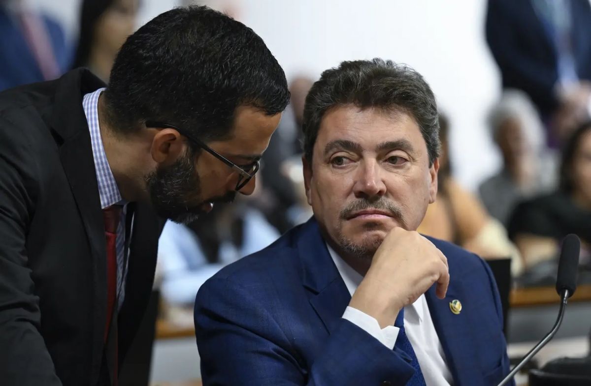 Wilder Morais tenta barrar projeto de lei que criminaliza a misoginia