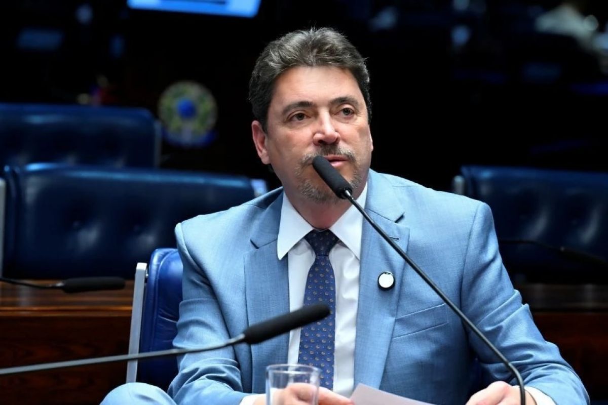 Crise de Flávio Bolsonaro pode implodir projeto eleitoral de Wilder
