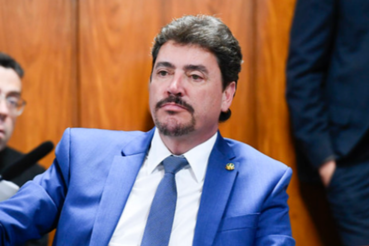 Análise do Jornal Opção diz que Wilder Morais enfrenta isolamento político na corrida ao Governo de Goiás