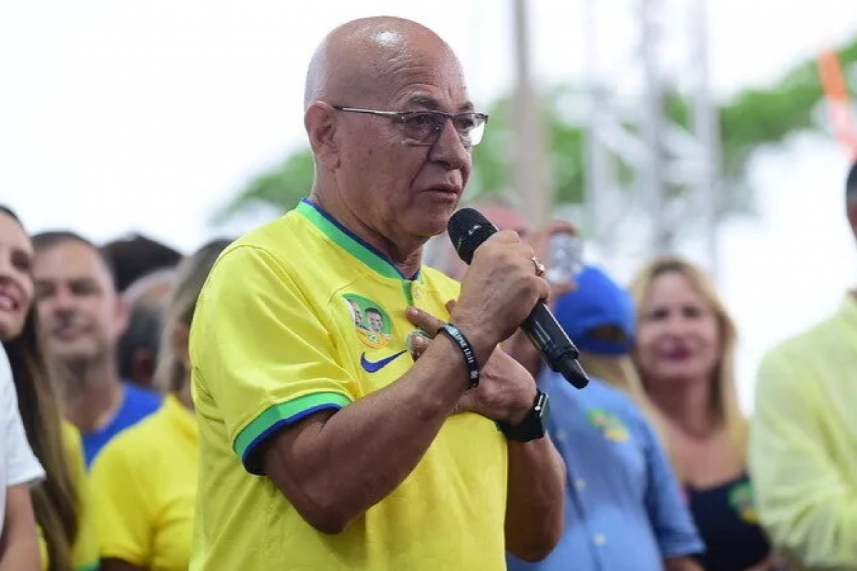 Sobrevivência política do Professor Alcides depende de filiação partidária